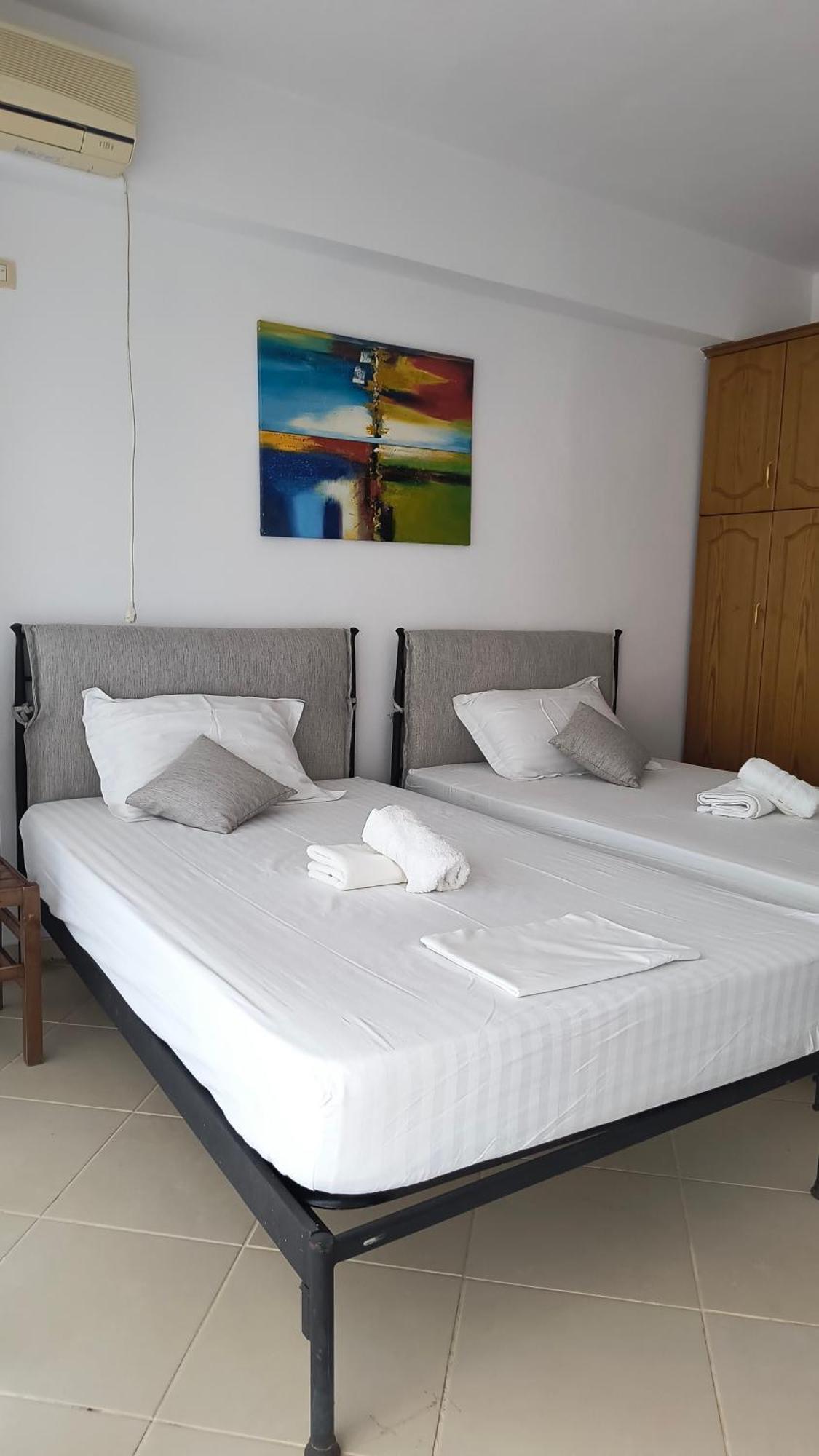 Polyxeni Apartments & Rooms Qeparo Dış mekan fotoğraf