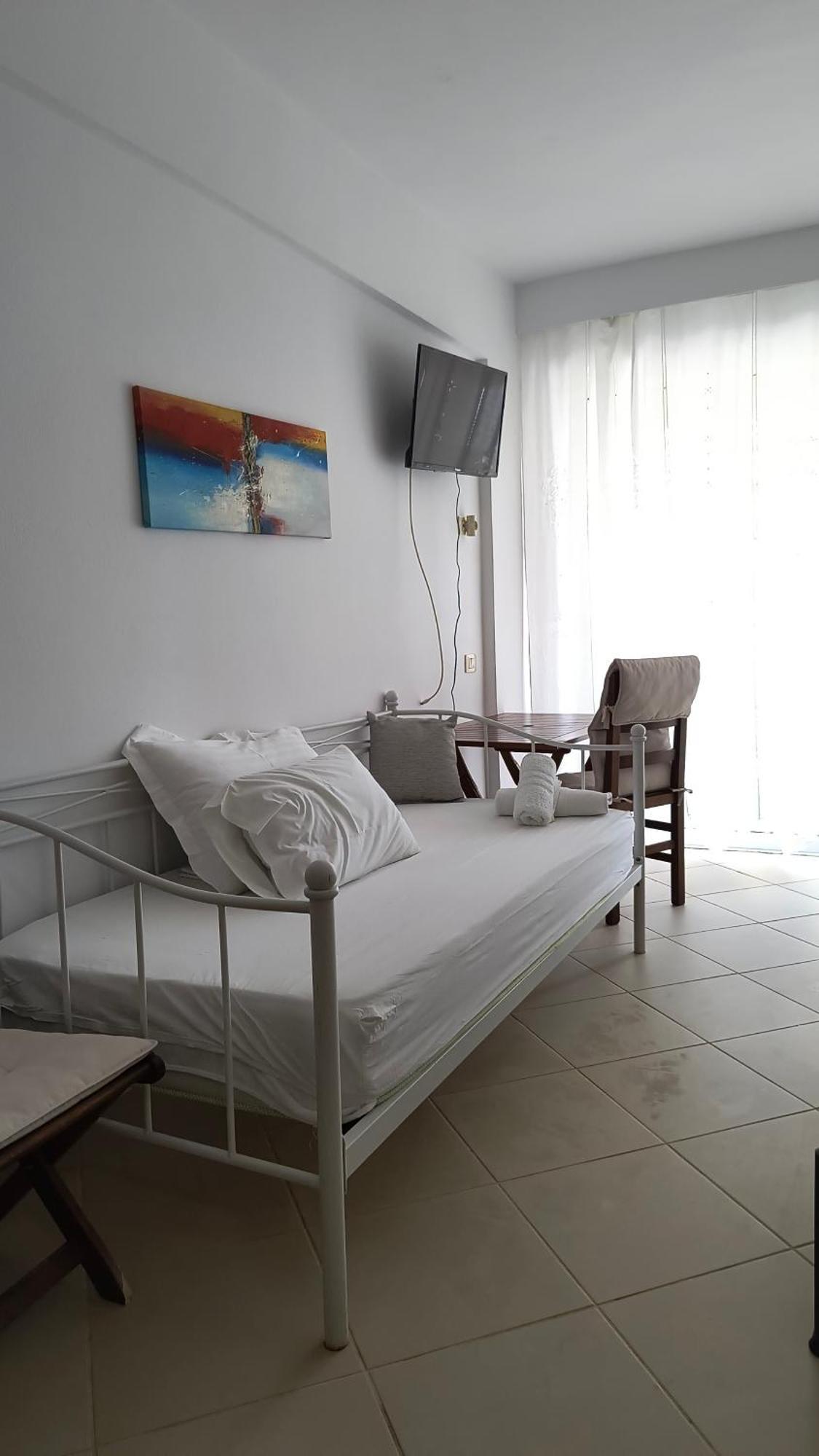 Polyxeni Apartments & Rooms Qeparo Dış mekan fotoğraf
