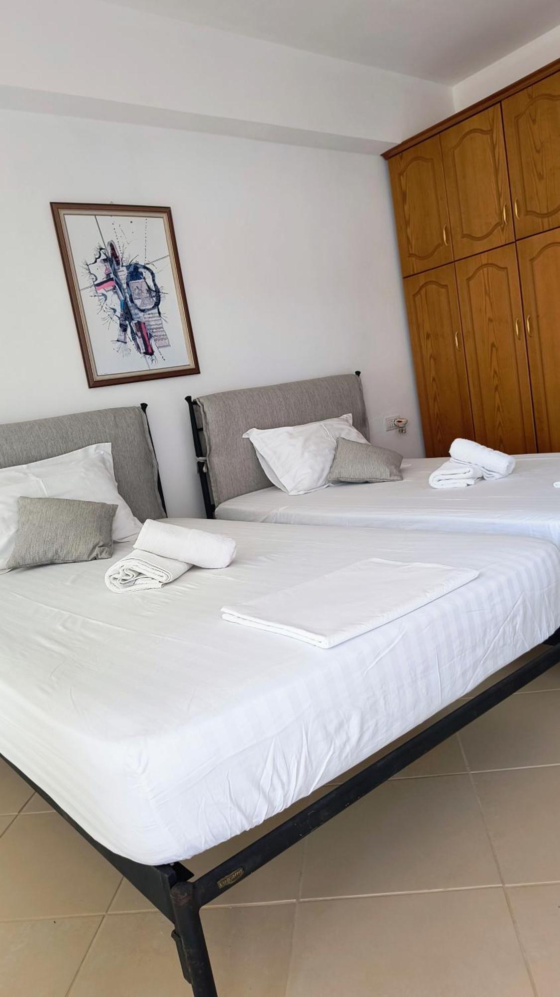 Polyxeni Apartments & Rooms Qeparo Dış mekan fotoğraf