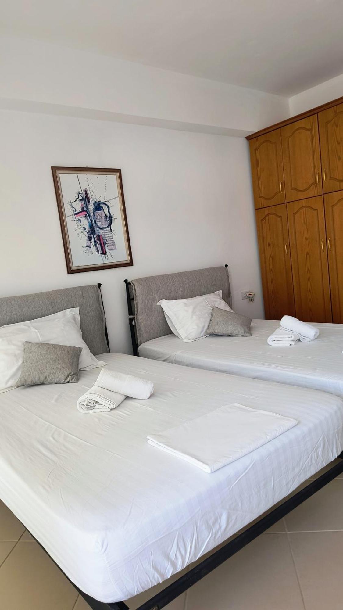 Polyxeni Apartments & Rooms Qeparo Dış mekan fotoğraf