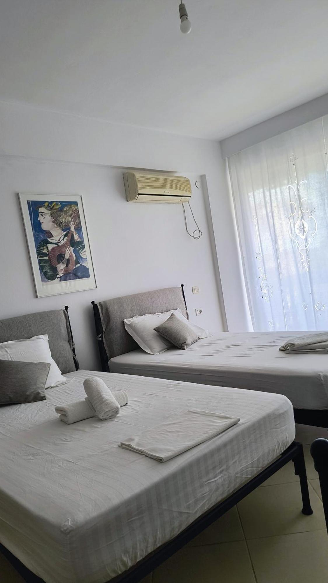 Polyxeni Apartments & Rooms Qeparo Dış mekan fotoğraf