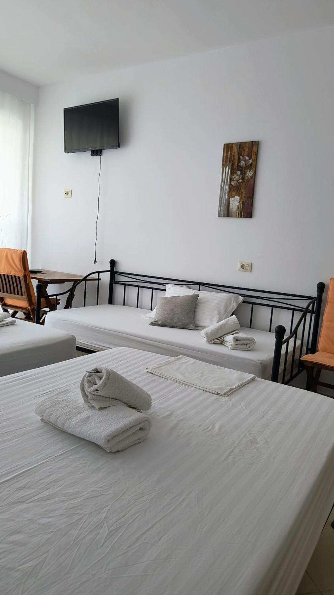Polyxeni Apartments & Rooms Qeparo Dış mekan fotoğraf