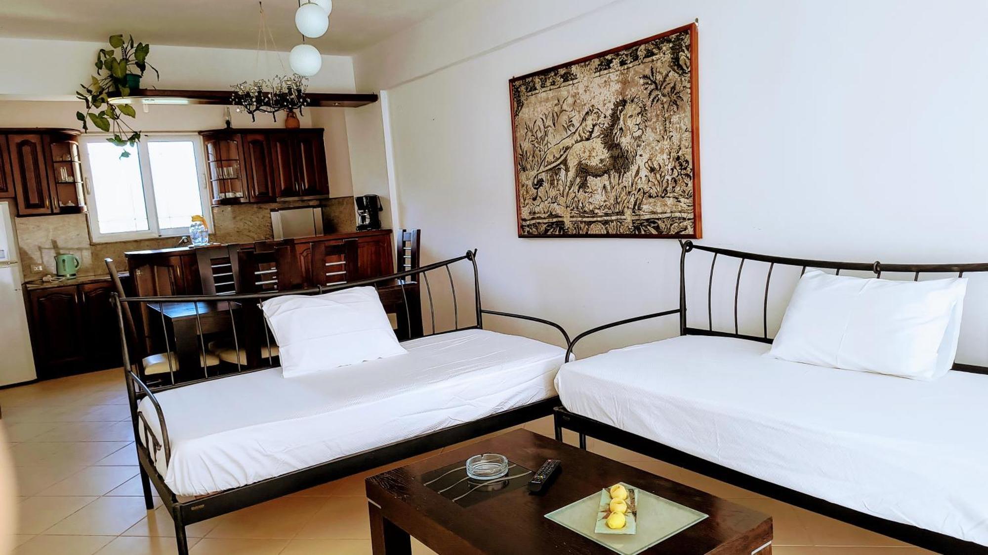 Polyxeni Apartments & Rooms Qeparo Dış mekan fotoğraf