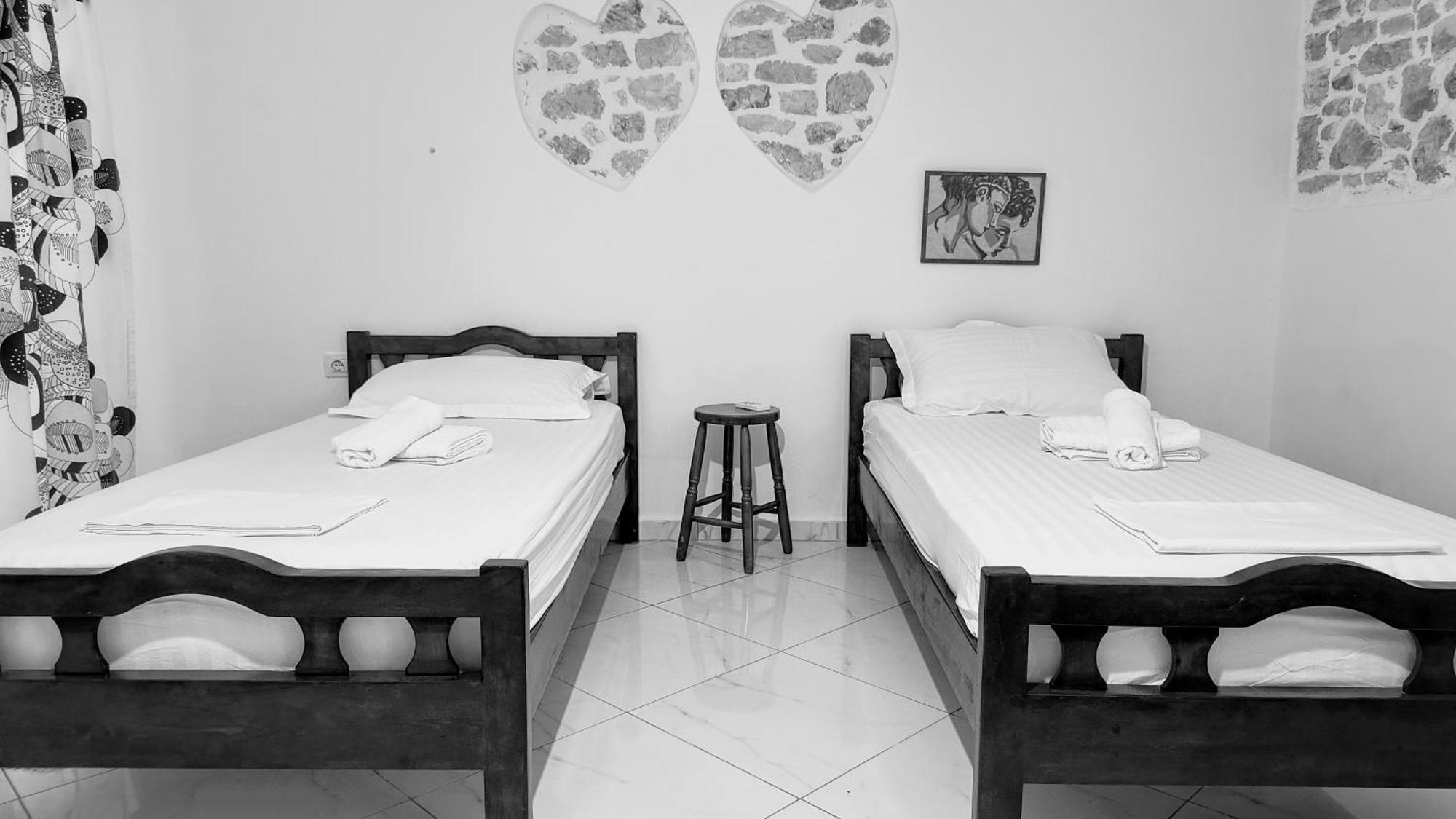 Polyxeni Apartments & Rooms Qeparo Dış mekan fotoğraf