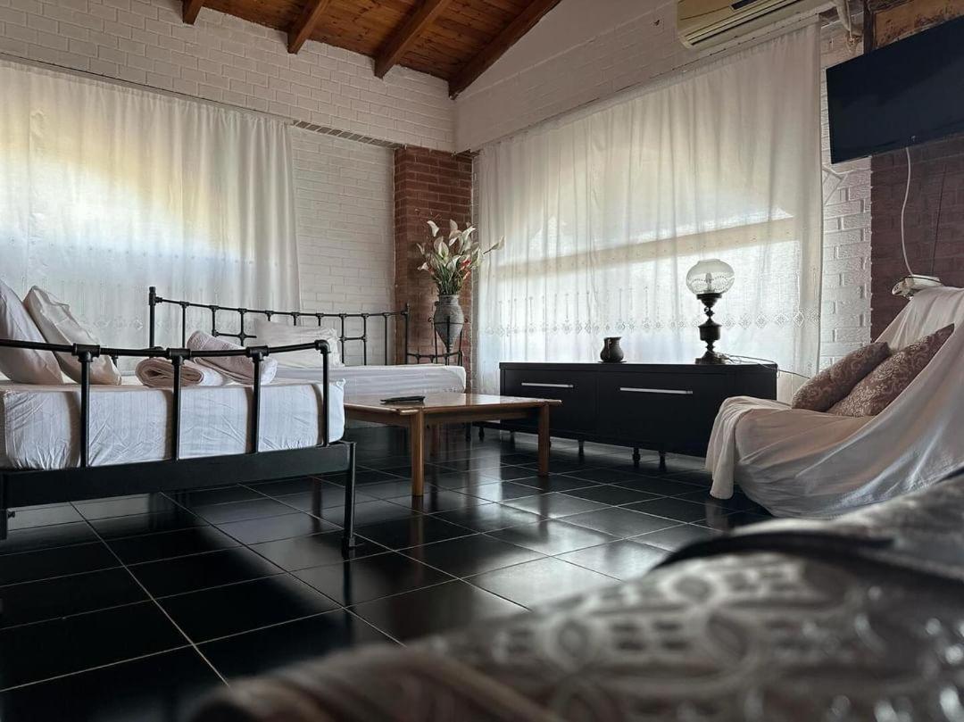 Polyxeni Apartments & Rooms Qeparo Dış mekan fotoğraf