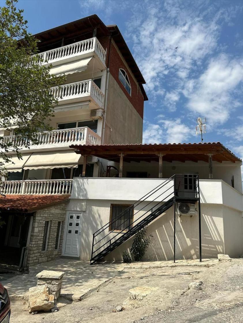 Polyxeni Apartments & Rooms Qeparo Dış mekan fotoğraf